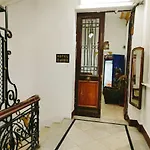 Claridge Hotel