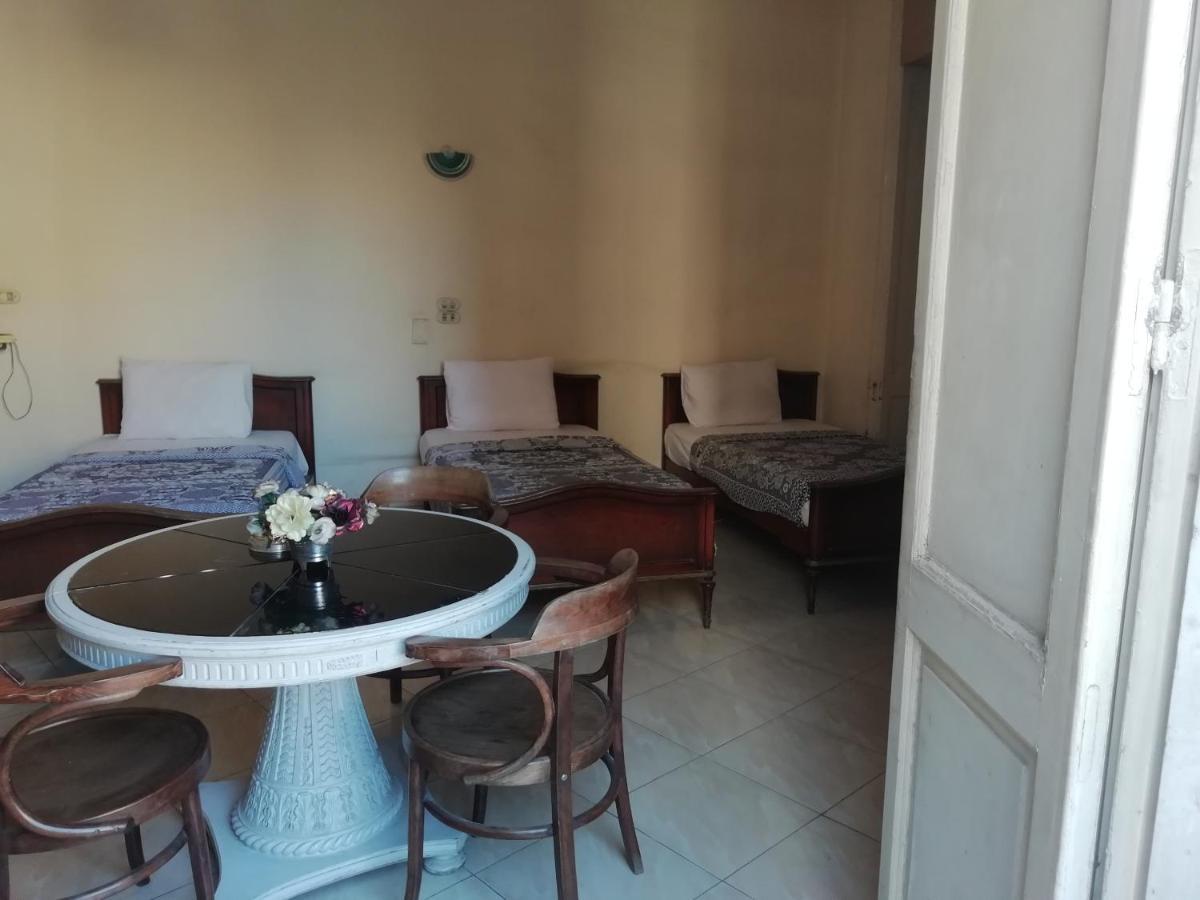 Hostel Claridge *