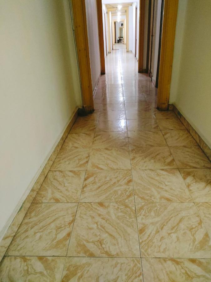 Claridge Hostel
