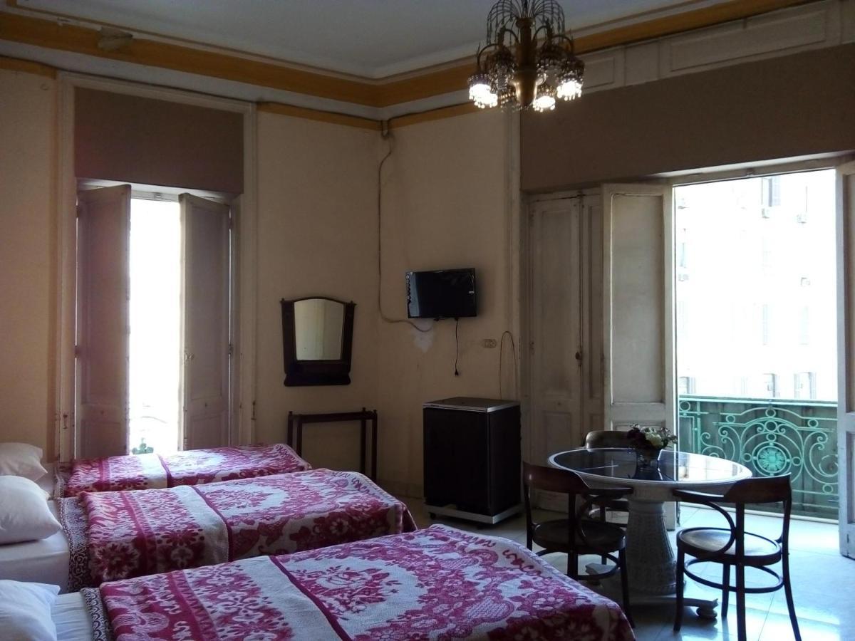Hostel Claridge *